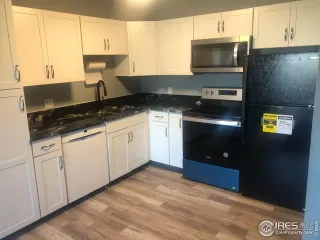 Photo #5: 984499 Listing 