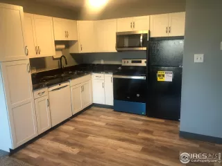 Photo #6: 984499 Listing 