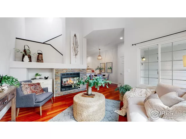 MLS: 984517 Condo For Sale