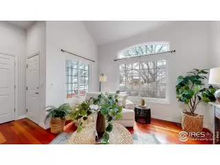 Photo #4: 984517 Listing