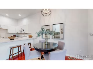 Photo #6: 984517 Listing