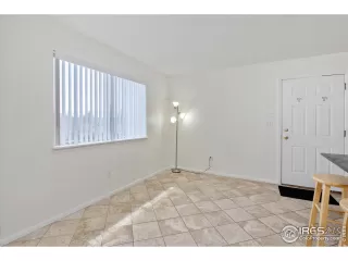 Photo #6: 984546 Listing