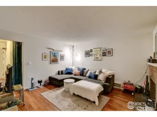 Photo #1: 984548 Listing