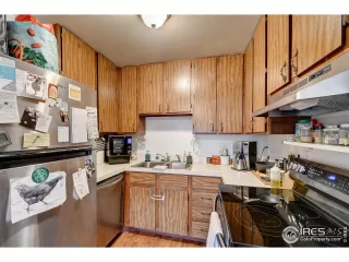 Photo #4: 984548 Listing