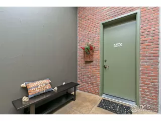 Photo #2: 984565 Listing