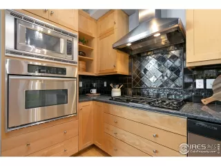 Photo #6: 984565 Listing