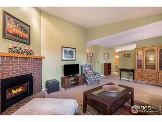 Photo #5: 984597 Listing