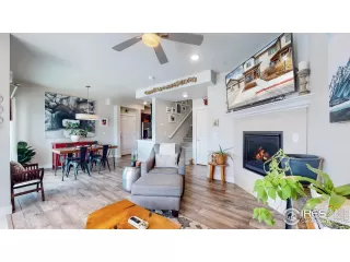 Photo #2: 984608 Listing