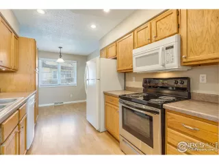 Photo #1: 984617 Listing