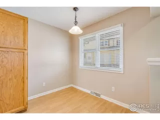 Photo #4: 984617 Listing