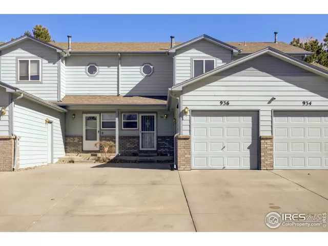 MLS: 984628 Condo For Sale