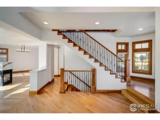 Photo #4: 984652 Listing