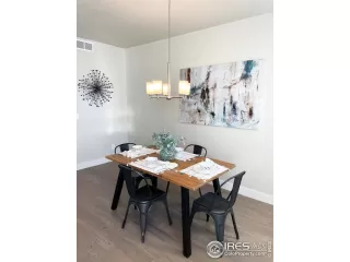 Photo #6: 984705 Listing