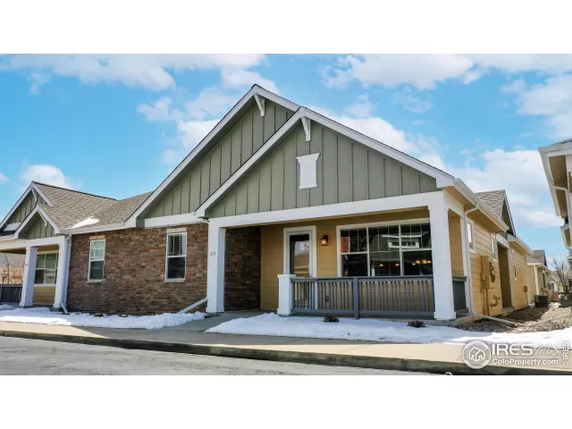 MLS: 984717 Condo For Sale