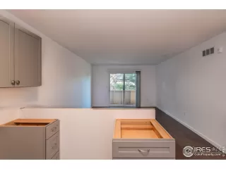 Photo #2: 984777 Listing 