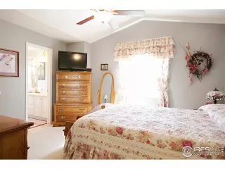 Photo #3: 984788 Listing