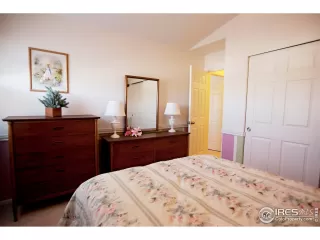 Photo #6: 984788 Listing