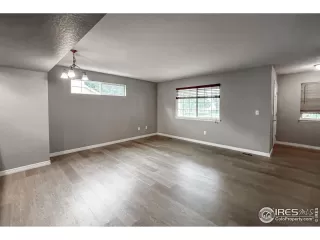 Photo #3: 984862 Listing