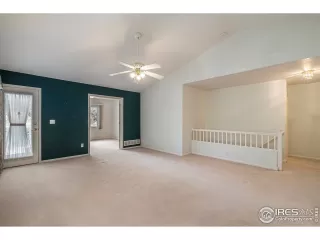 Photo #4: 984940 Listing