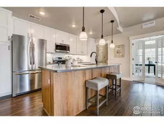 Photo #3: 984957 Listing