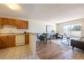 Photo #3: 985036 Listing 