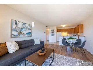 Photo #4: 985036 Listing 