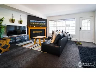 Photo #6: 985041 Listing