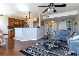 Photo #4: 985046 Listing