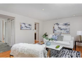 Photo #5: 985047 Listing 