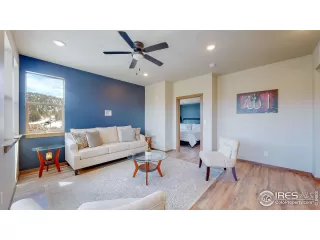 Photo #1: 985065 Listing