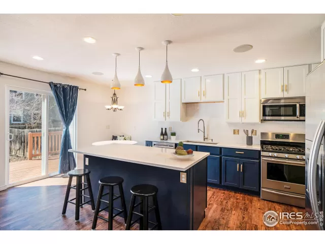 MLS: 985191 Condo For Sale