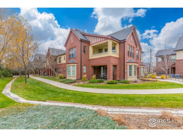 MLS: 985195 Condo For Sale