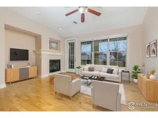 Photo #4: 985195 Listing