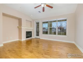 Photo #5: 985195 Listing