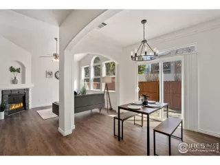 Photo #2: 985209 Listing