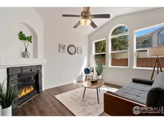 Photo #3: 985209 Listing