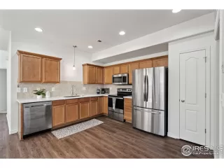 Photo #4: 985209 Listing