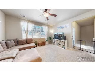 Photo #5: 985257 Listing