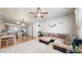 Photo #6: 985257 Listing