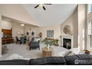 Photo #3: 985301 Listing