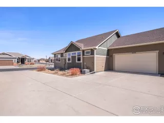 Photo #3: 985330 Listing