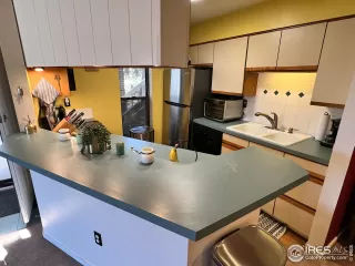 Photo #4: 985332 Listing 