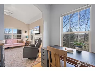 Photo #4: 985401 Listing