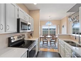 Photo #6: 985401 Listing