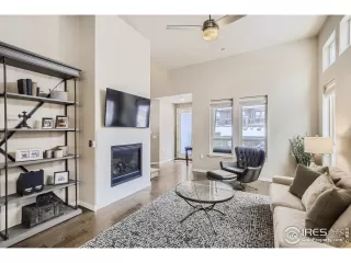 Photo #1: 985475 Listing