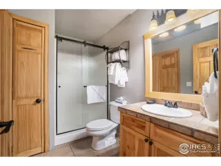 Photo #5: 985520 Listing