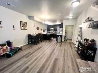 Photo #2: 985525 Listing