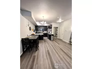 Photo #3: 985525 Listing