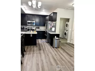 Photo #4: 985525 Listing