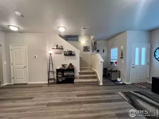 Photo #6: 985525 Listing